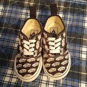 Black and White Vans toddler size 6